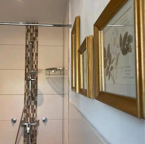 Weise Im Lausitzer-seenland Grossraeschen